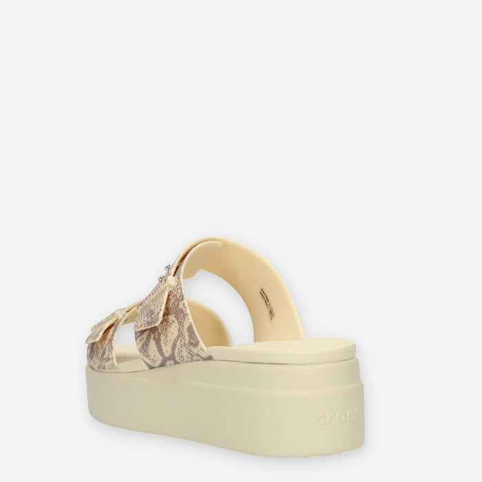 Crocs Brooklyn Snake Buckle Low Wedge W Sandali scalzati beige pitonati