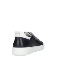 Sneakers da uomo con lacci