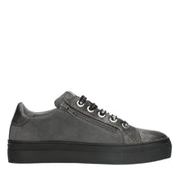 Gaelle Sneakers con borchiette