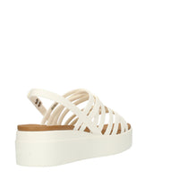 Crocs Brooklyn strappy lowwdgw sandali con zeppa