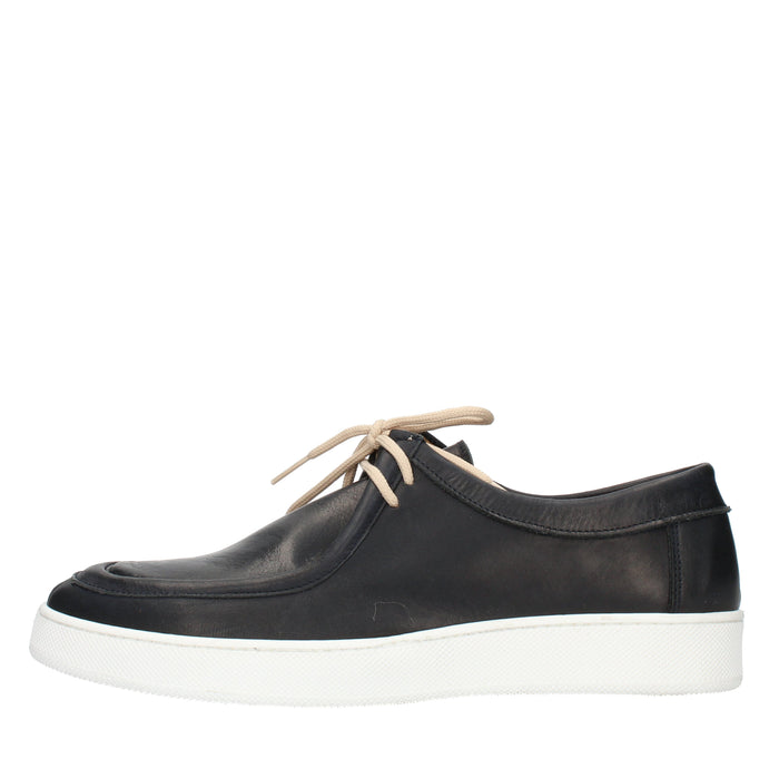 Stringate da uomo