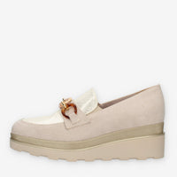 Comart Mocassini beige da donna con applicazioni e zeppa