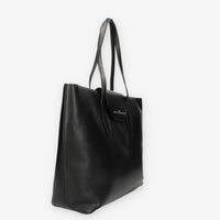 John Richmond Shopping nera
