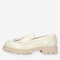 Vsl Mocassini beige da donna con nappine