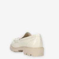 Vsl Mocassini beige da donna con nappine
