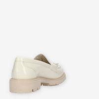 Vsl Mocassini beige da donna con nappine