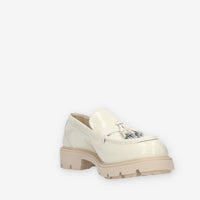 Vsl Mocassini beige da donna con nappine