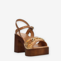 Alviero Martini Prima Classe Sandali cuoio e Geo Classic con tacco