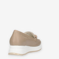 Melluso Carla Dec Mocassini taupe con zeppa