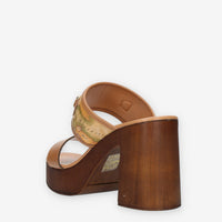 Alviero Martini Prima Classe Sandali scalzati cuoio e Geo Classic con tacco