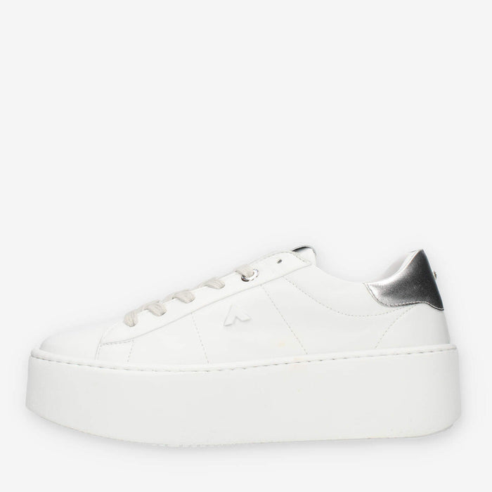 Ed Parrish Eva Sneakers da donna bianche e argento con fondo platform