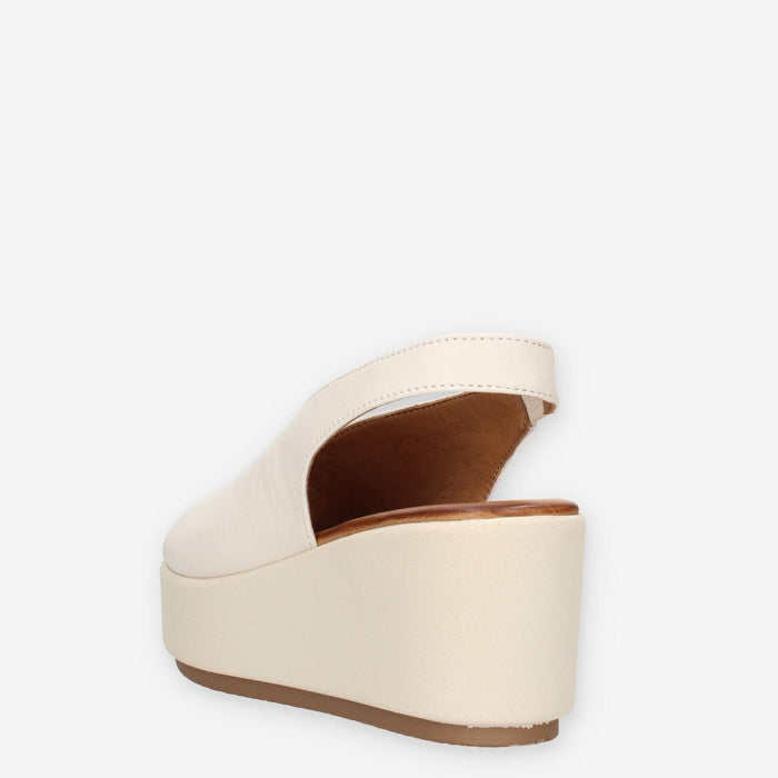 Inuovo 123133-CREMA Sandali crema da donna con la zeppa