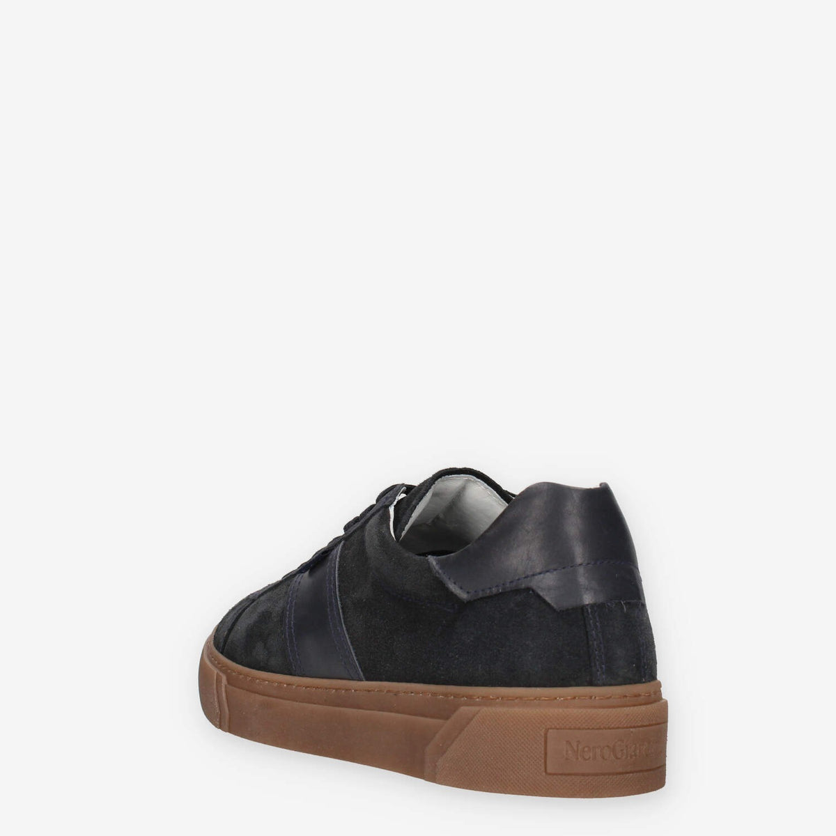 Sneakers Eleganti Uomo in Pelle Scamosciata Nero Giardini