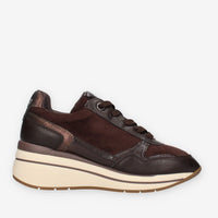 Sneakers da donna in ecopelle marrone - Xti Tentations