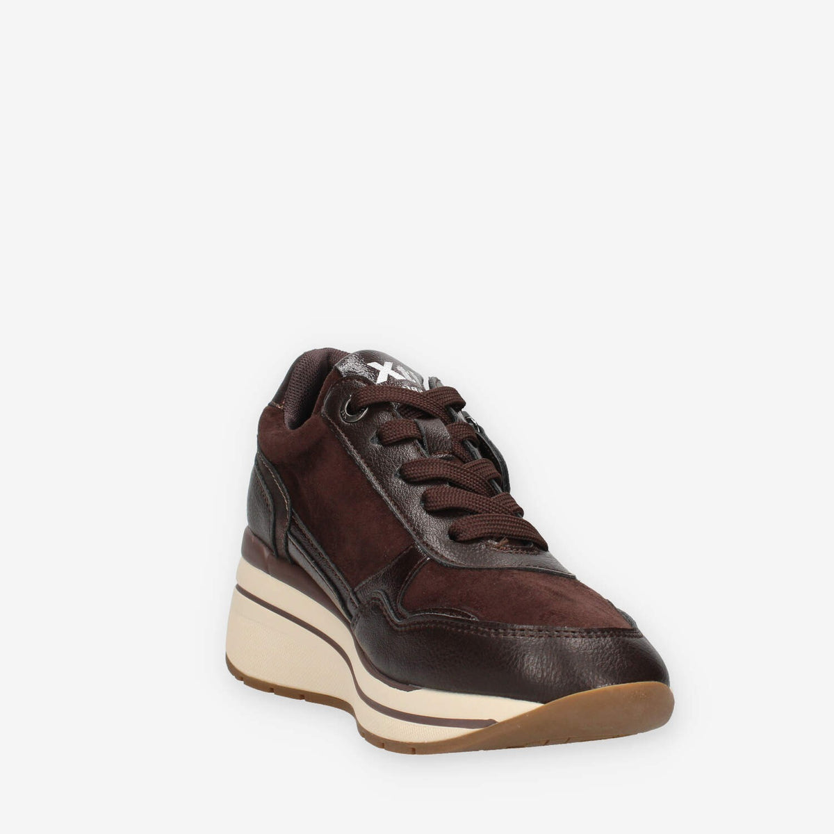 Sneakers da donna in ecopelle marrone - Xti Tentations