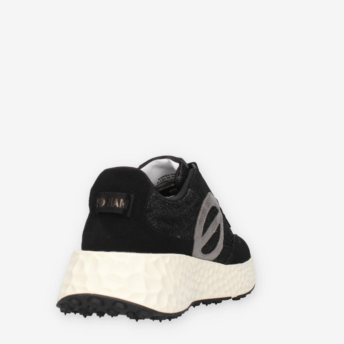 Sneakers NNVEN604-15 in Nero con Suola Testurizzata - No Name
