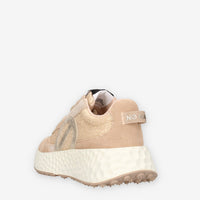 Sneaker Elegante No Name in Nude e Oro