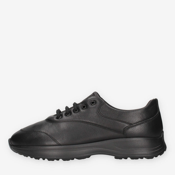 Sneaker Uomo in Pelle Nera - Frau A09N3-NERNER