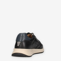 Sneakers in Pelle Nera Ambitious - Eleganza e Comfort
