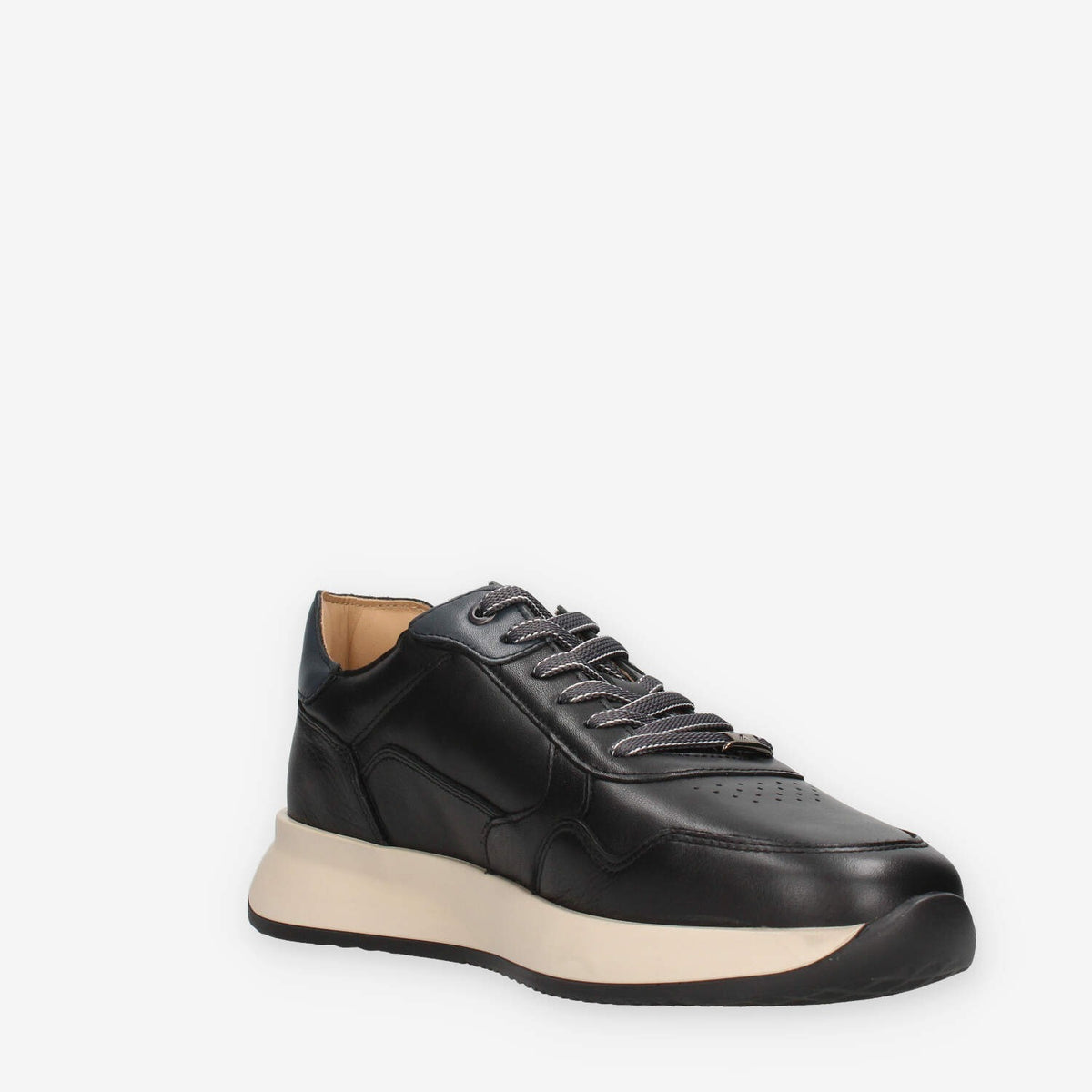 Sneakers in Pelle Nera Ambitious - Eleganza e Comfort