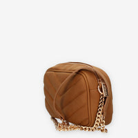 Borsa a Tracolla Vivienne in ecopelle camel con Dettagli a Catena