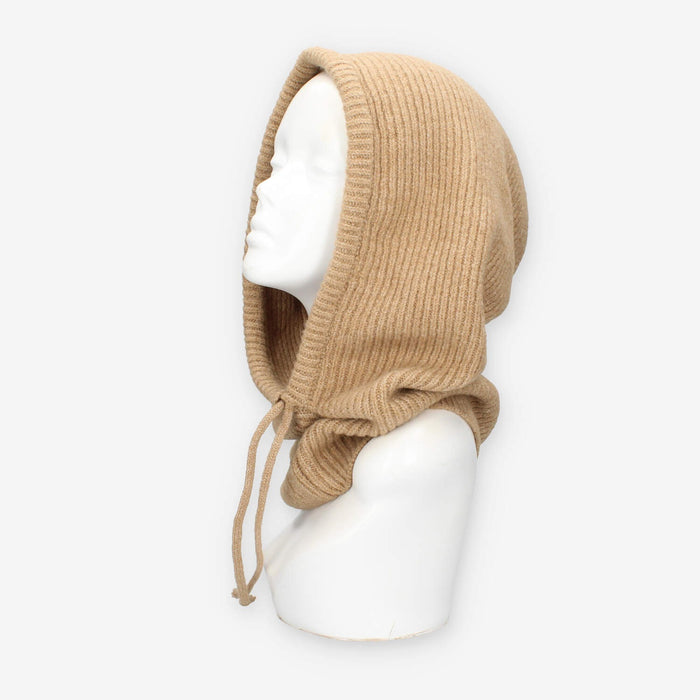 Cappuccio in maglia di misto lana camel – Vivienne