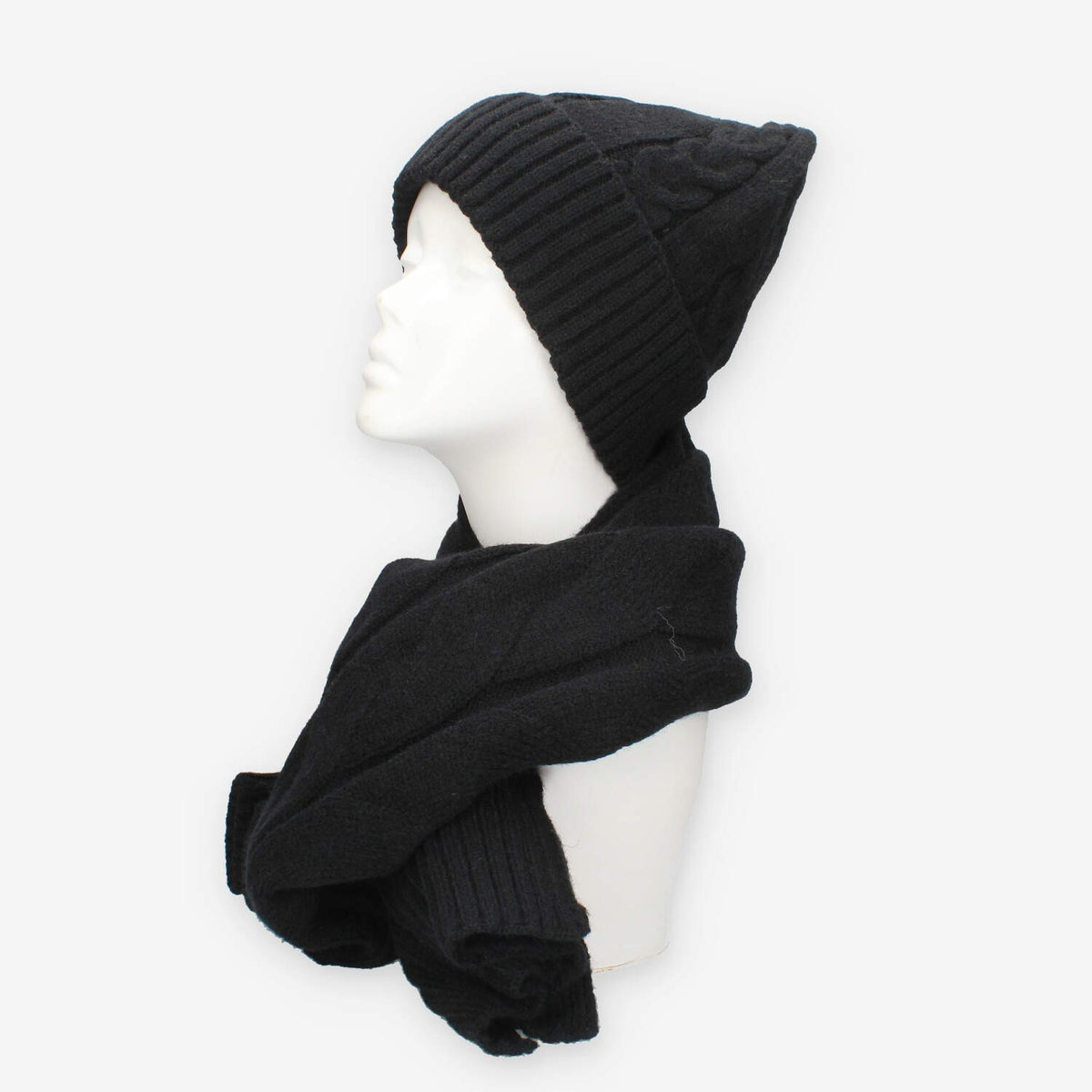 Set Invernale Vivienne in maglia nero - Berretto, Sciarpa e Guanti