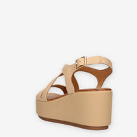 Inuovo 123106-SCISSORS Sandali beige con zeppa