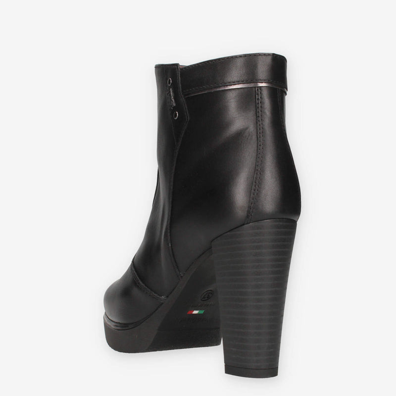 Nero Giardini I513810D-100 Stivaletti neri con tacco