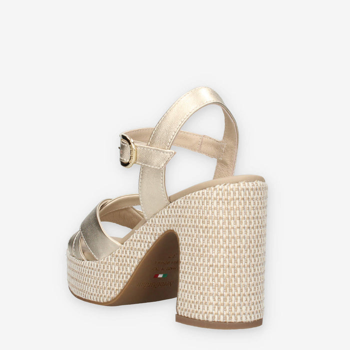 Nero Giardini E616071D-418 Sandali marroni da donna