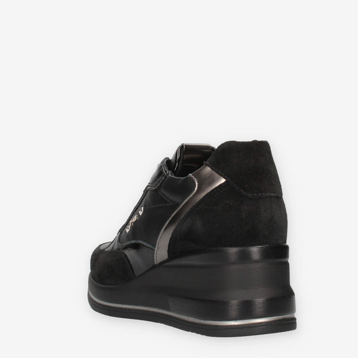 Nero Giardini I514130D-100 Sneakers nere con zeppa