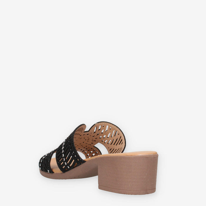 Clia Walk CHIC28-NERO Sandali neri scalzati con strass e tacco