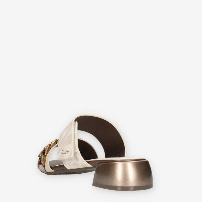 Anekke 42381-BEIGE Sandali da donna beige con tacco