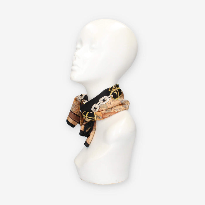 Alviero Martini Prima Classe KF103-ALOE-0001 Foulard quadrato in seta nero e Geo Classic selleria