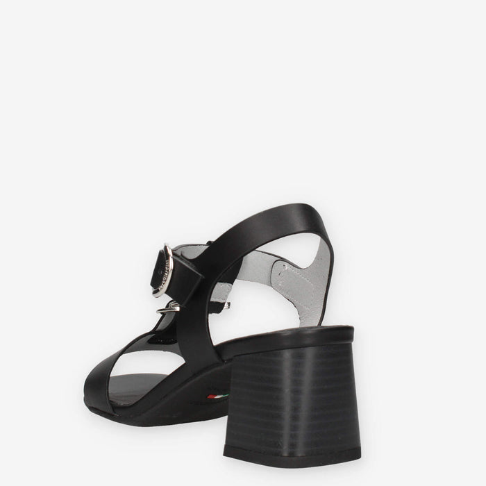 Nero Giardini E615870D-100 Sandali neri da donna