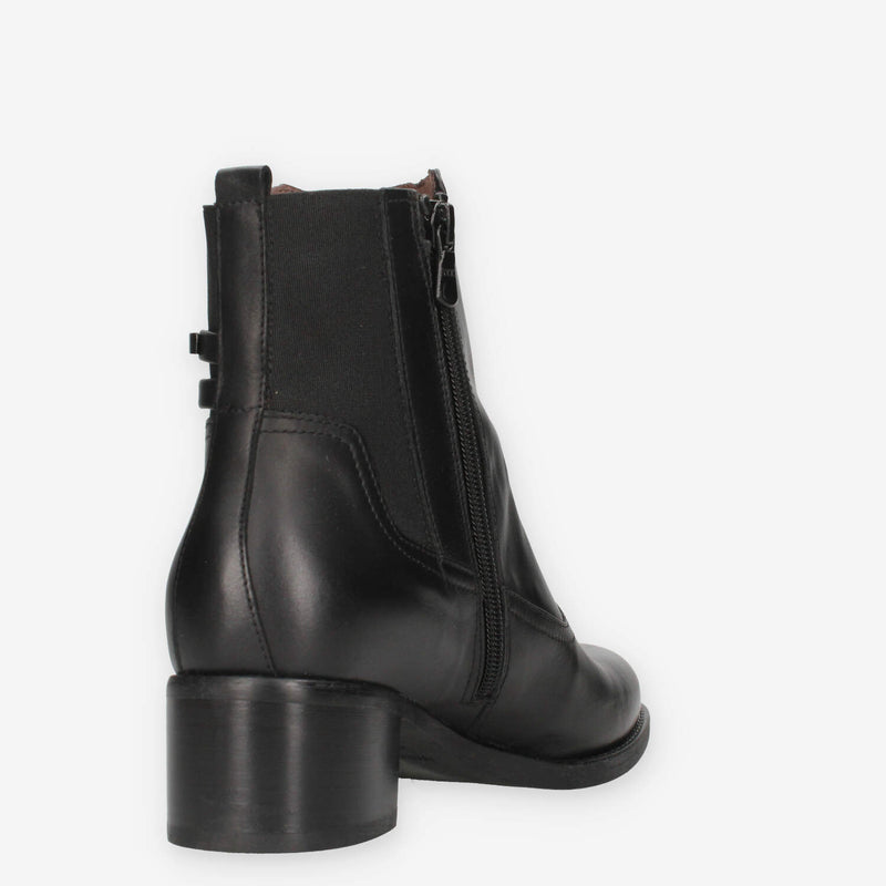 Nero Giardini I513840D-100 Stivaletti neri con tacco