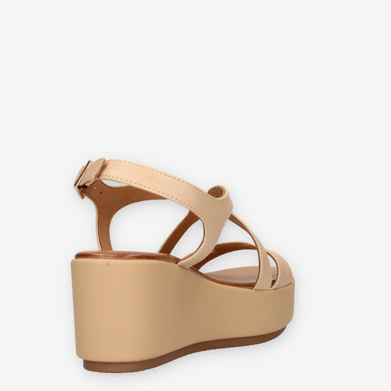 Inuovo 123106-SCISSORS Sandali beige con zeppa