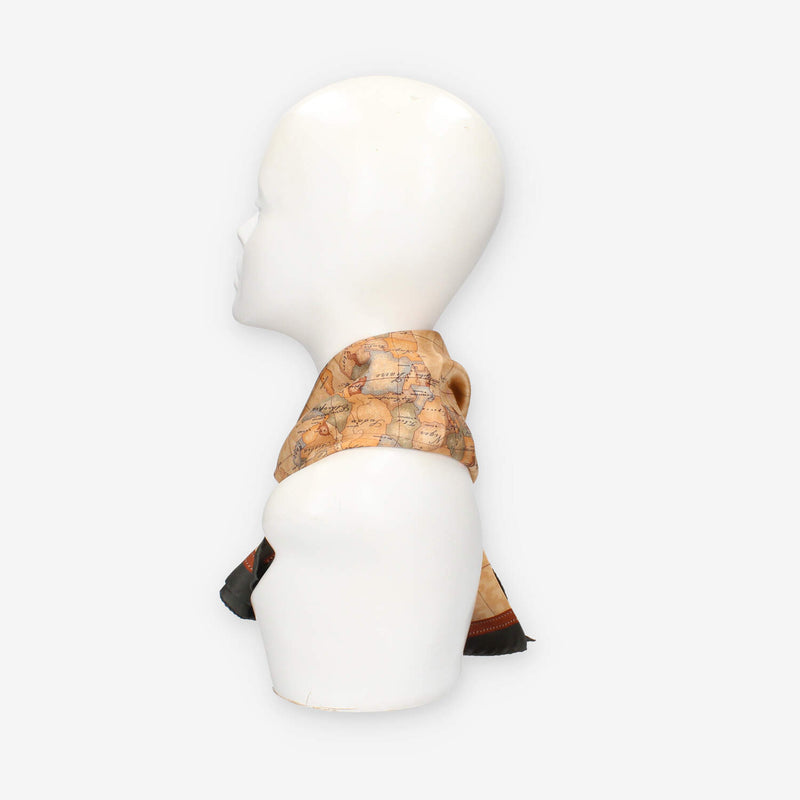 Alviero Martini Prima Classe K3190-ALOE-0609 Foulard quadrato grande verde muschio e Geo Classic
