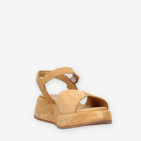 Frau 04B2-LION Sandali beige da donna con la zeppa