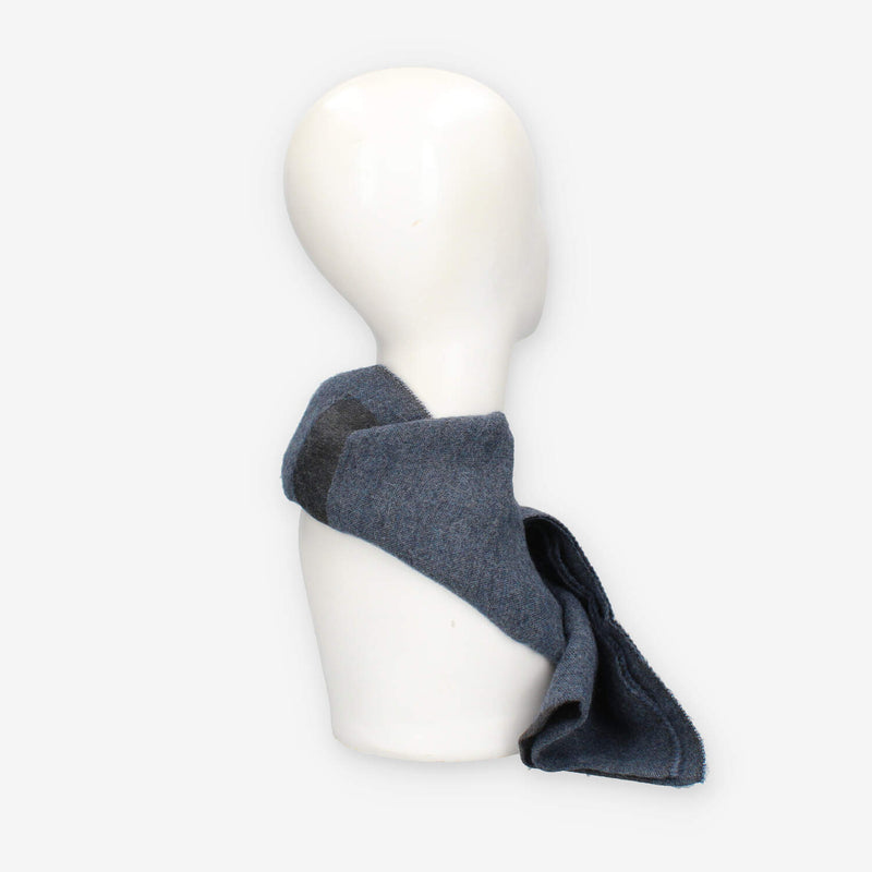 Alviero Martini Prima Classe KS565-1749-0149 Sciarpa rettangolare blu lapis