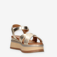Inuovo A98018-GOLD Sandali oro con zeppetta