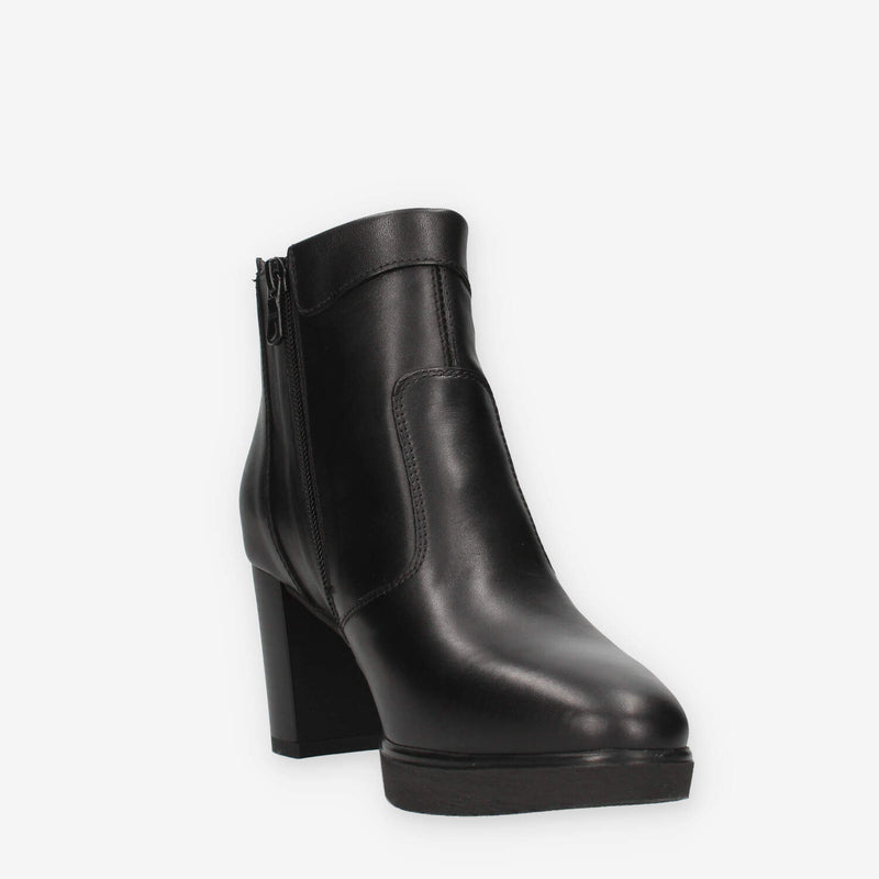 Nero Giardini I513800D-100 Stivaletti neri con tacco