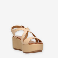 Inuovo 123106-SCISSORS Sandali beige con zeppa