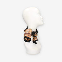 Alviero Martini Prima Classe KF103-ALOE-0001 Foulard quadrato in seta nero e Geo Classic selleria