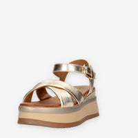 Inuovo A98018-GOLD Sandali oro con zeppetta