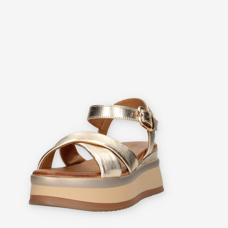Inuovo A98018-GOLD Sandali oro con zeppetta