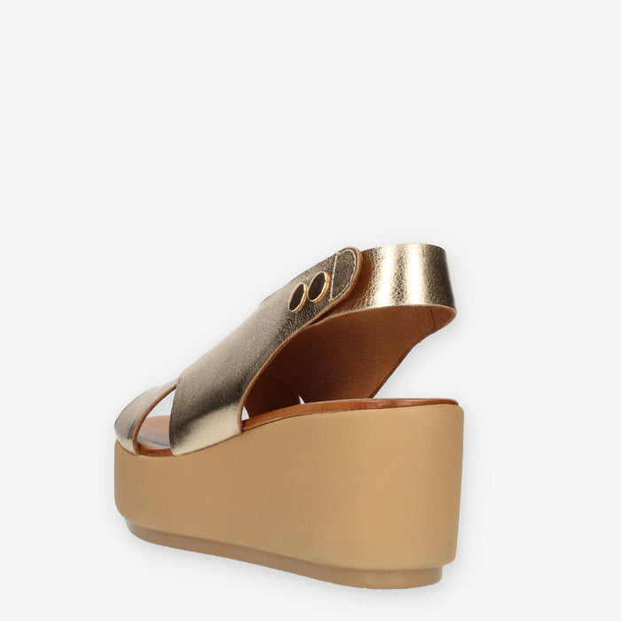Inuovo Sandali da donna con zeppa oro