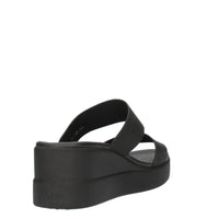 Crocs Brooklyn Mid Wedge W