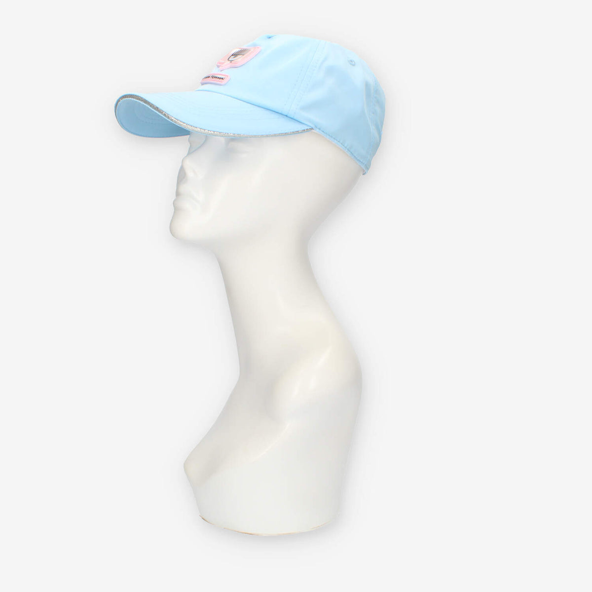 Chiara Ferragni Cappello azzurro con visiera