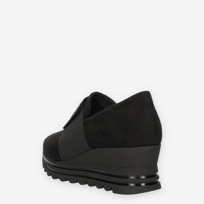 Comart Slip on da donna nere in camoscio con strass